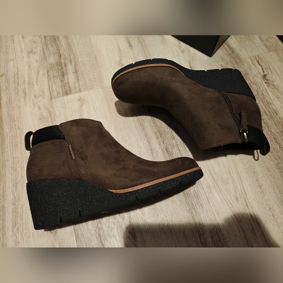 NEW OLIVE DR SCHOLLS BOOTS 8.5M - Picture 5 of 8